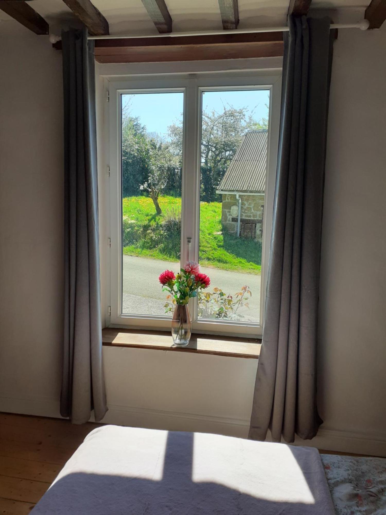 Wildberry Cottage Orgères-la-Roche Kültér fotó